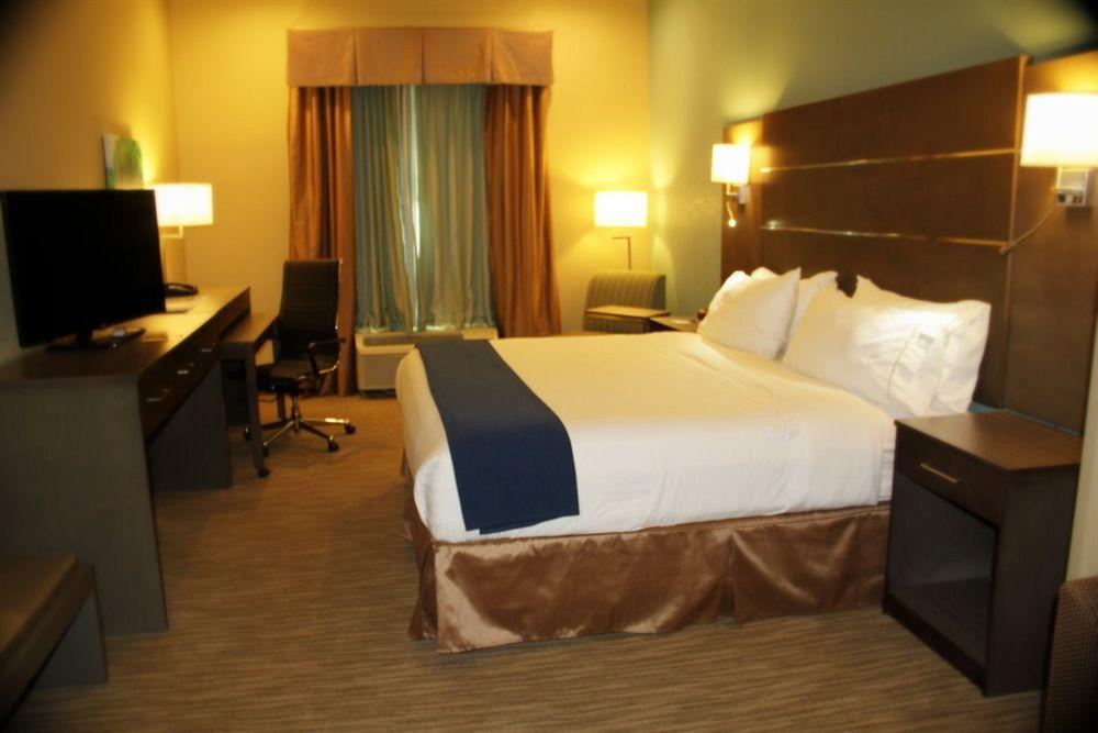 Holiday Inn Express&Suites Schulenburg, an IHG Hotel Exterior foto