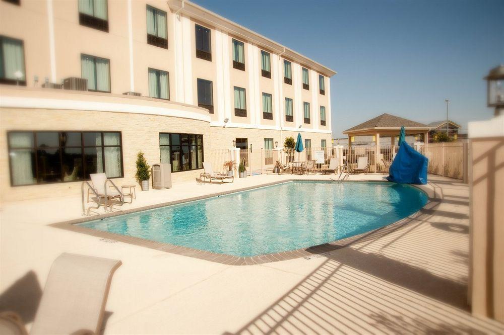 Holiday Inn Express&Suites Schulenburg, an IHG Hotel Exterior foto